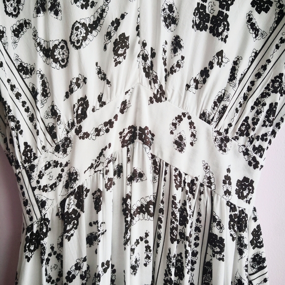 MILUMIA Boho Tie-Waist Vintage Print Maxi Dress - Picture 6 of 7